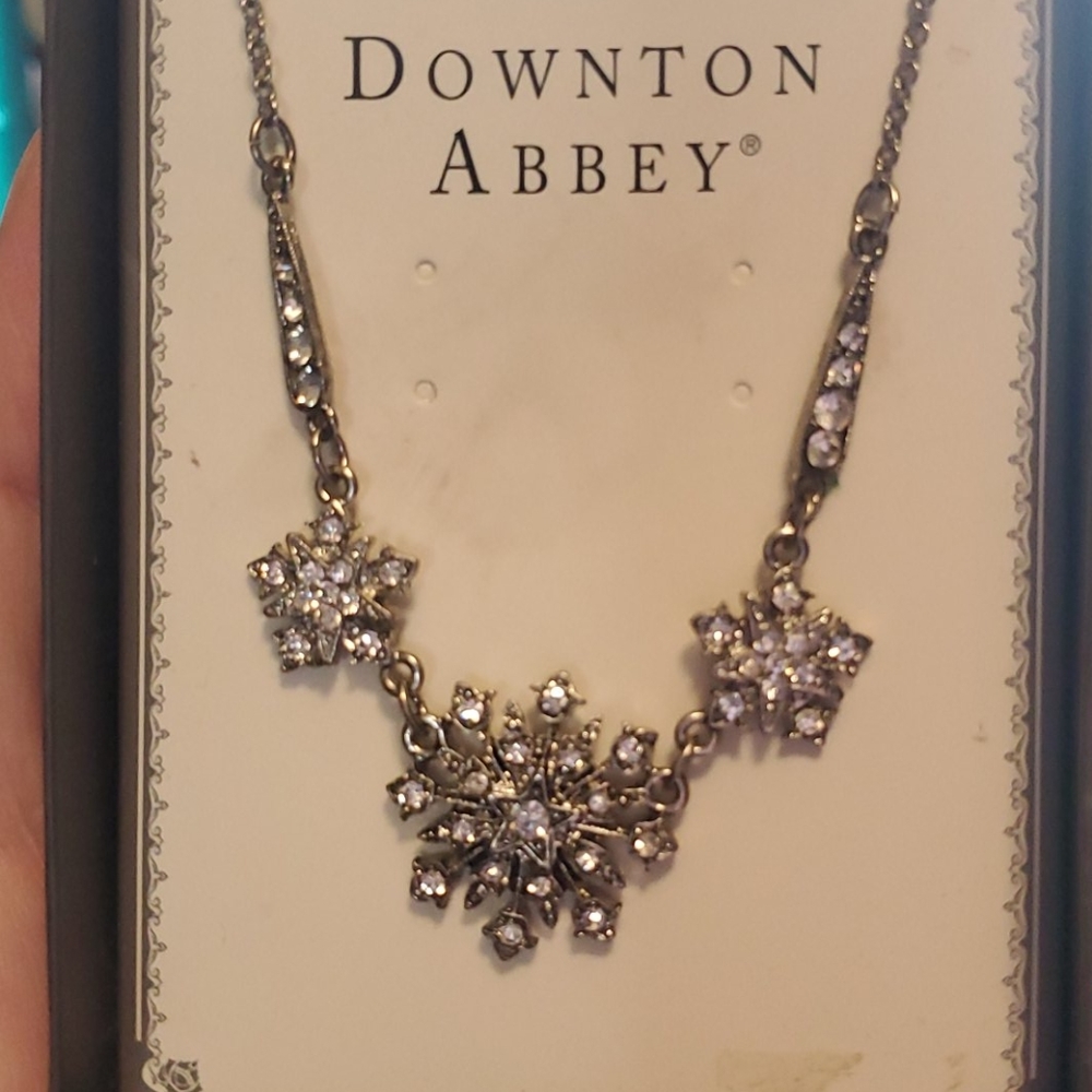 Downton Abby Diamond Starburst Necklace